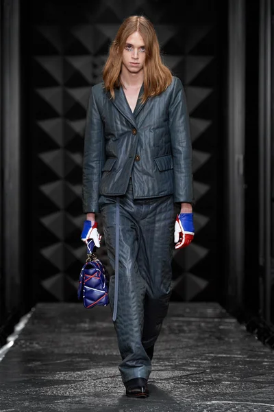 Look 31